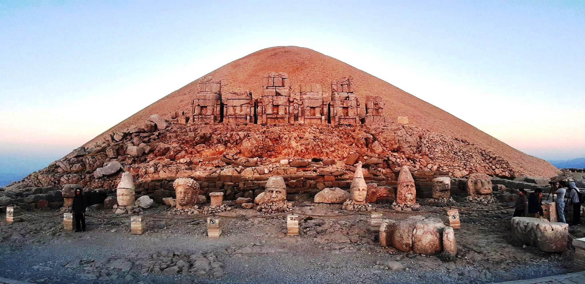 Nemrut Dağı’na Nasıl Gidilir?